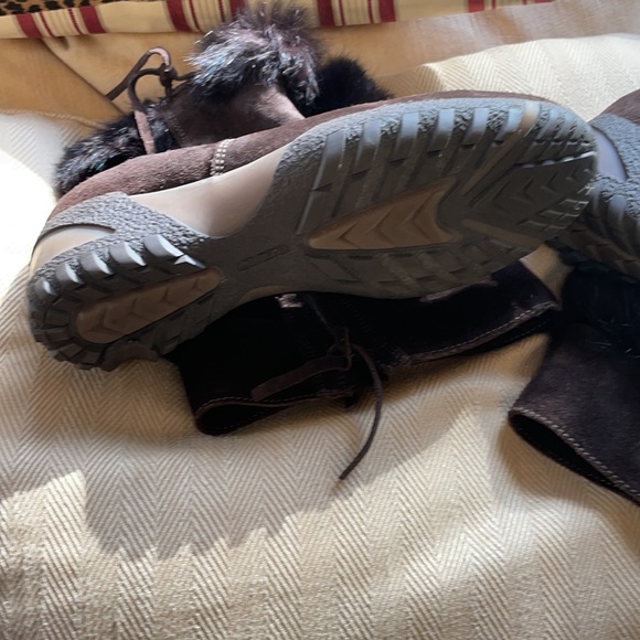 Brown sued soft Genuine fur size 8 boots - Picture 7 of 12